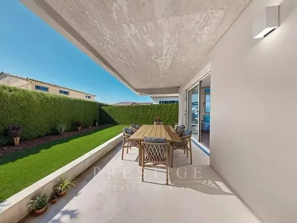 Saint Raphael, Appartement 4 pièces terrasse & jardin , cave & parking