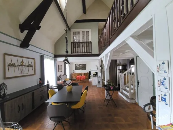 Maison 6 pièces 145 m²
