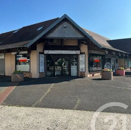 Commerce 86 m²