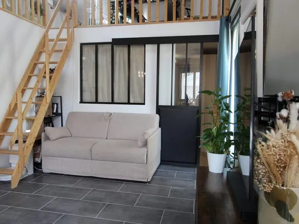 T2 avec mezzanine rénové