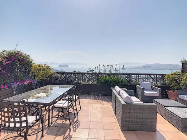 CANNES CROISETTE - DUPLEX VUE MER PANORAMIQUE - 4 CHAMBRES