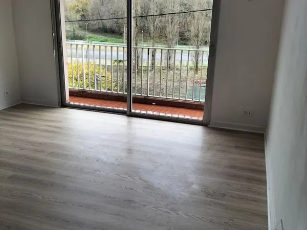 Location studio 35m2 LOURDES