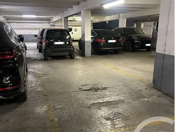 Parking 16 m²