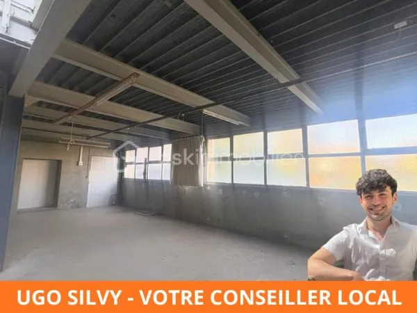 Local 1 pièce 540 m²