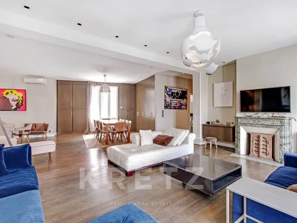 Appartement en dernier étage au sein de l'emblématique Hôtel Lalique