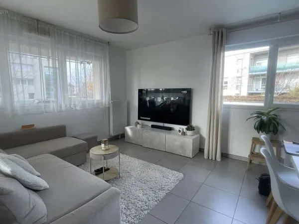 En exclusivité - appartement t2 avec terrasse loué - tinqueux