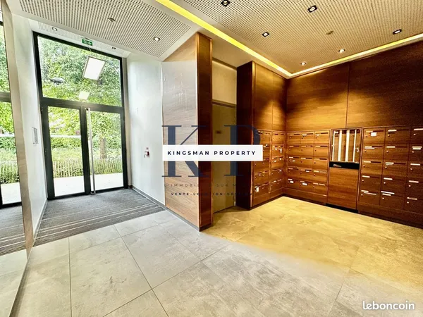Studio 1 pièce 30 m²