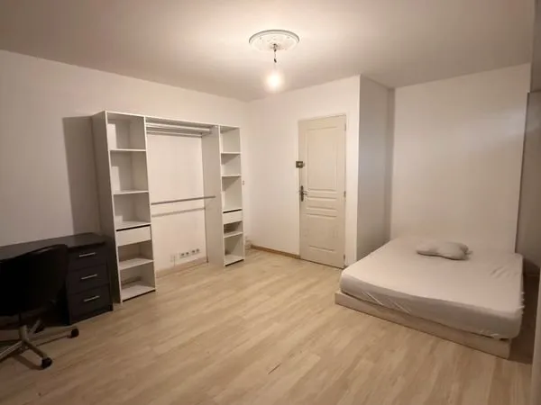Colocation frontalière/Mini studio