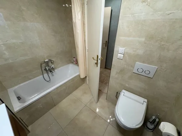 Appartement 3 pièces 103 m²