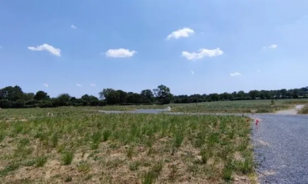 Terrain 425 m²