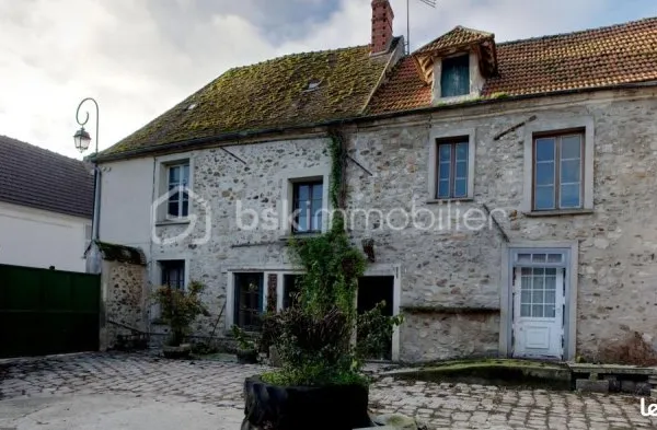 Maison 6 pièces 234 m²