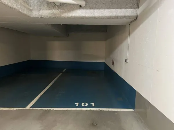 Parking 10 m²