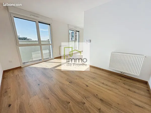Studio 1 pièce 33 m²