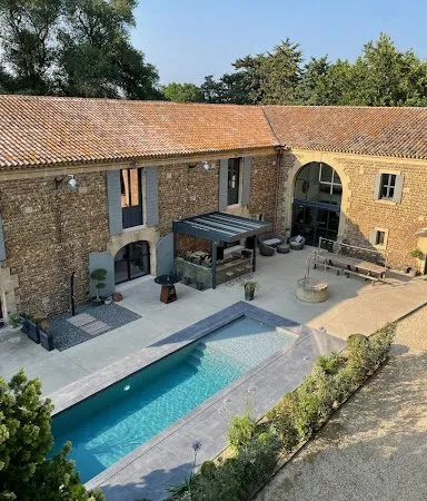 Mas provençal 15 pièces 900 m²