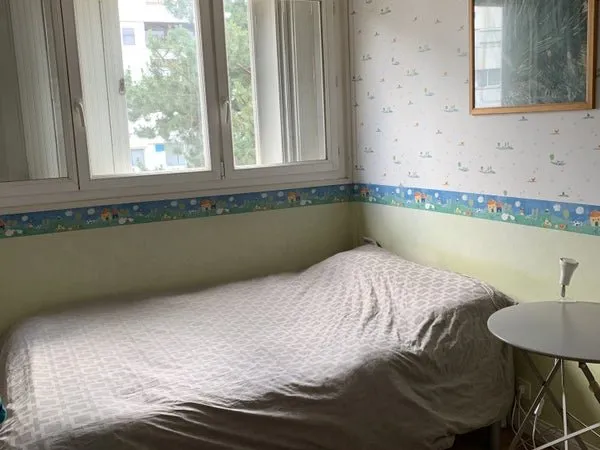 Chambre à louer - plaisir 20 mn à pied de la gare