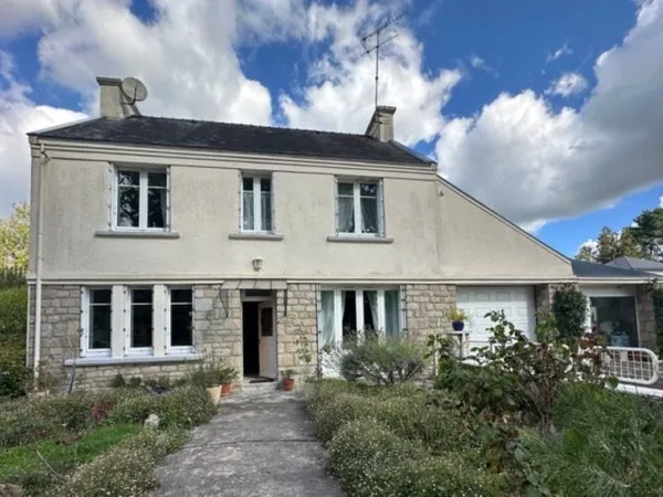 SPACIEUSE MAISON 131 m², 9 PIECES A LIGNOL