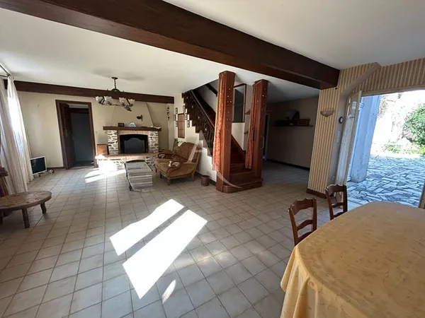 Maison 7 pièces 176 m²