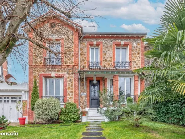 Charmante maison enghiennoise - à 250 mètres du lac