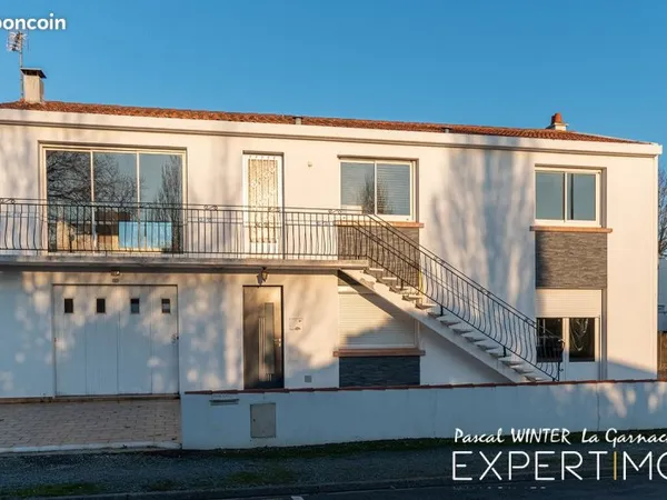 Maison 10 pièces 185 m²