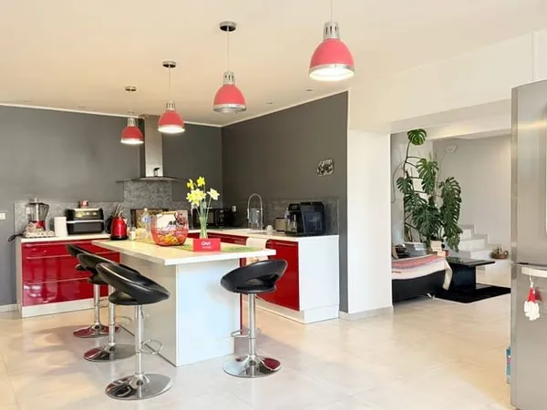 Maison 5 pièces 178 m²