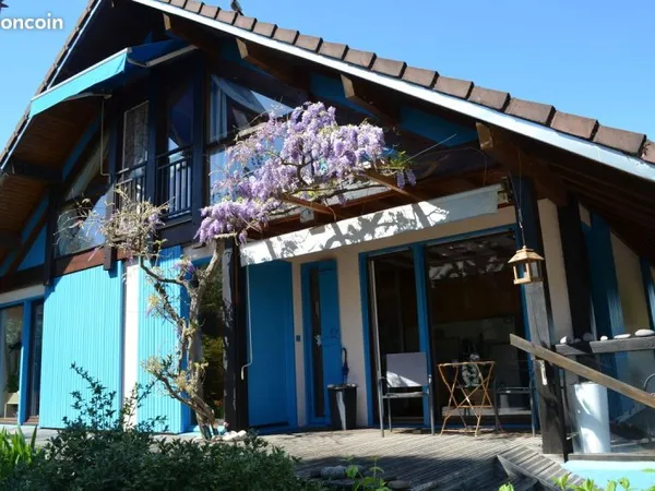 Maison lumineuse avec studio indépendant - 128 m² - Quartier de Bregille