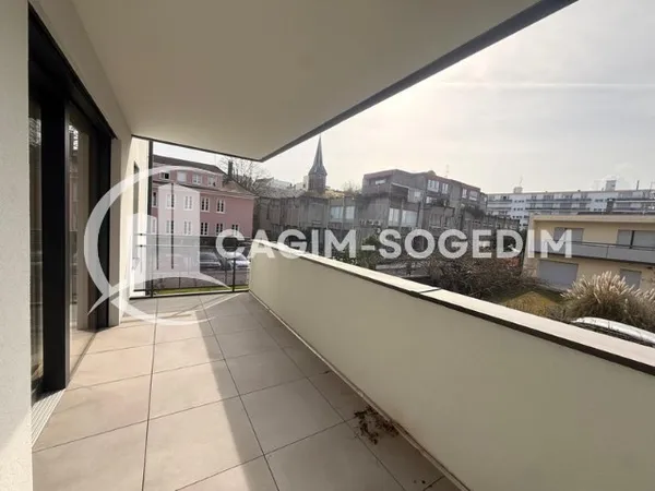 Saint-Louis Spacieux F4 de 73,48 m2 avec balcon, cave et g