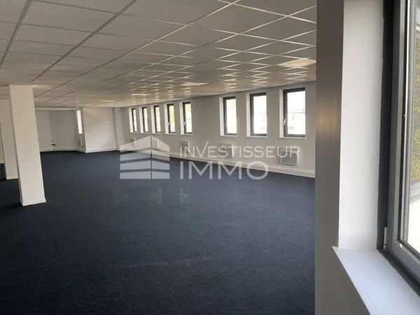 Bureaux 1254 m²