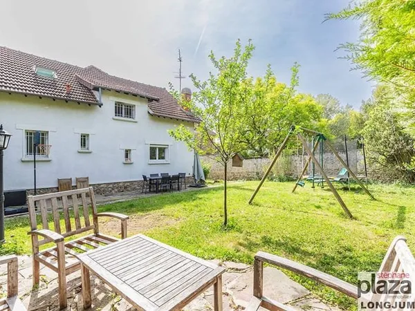 Maison 8 pièces 110 m²