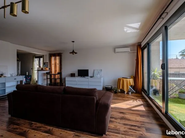 Perpignan : magnifique appartement dans résidence avec gardien et piscine