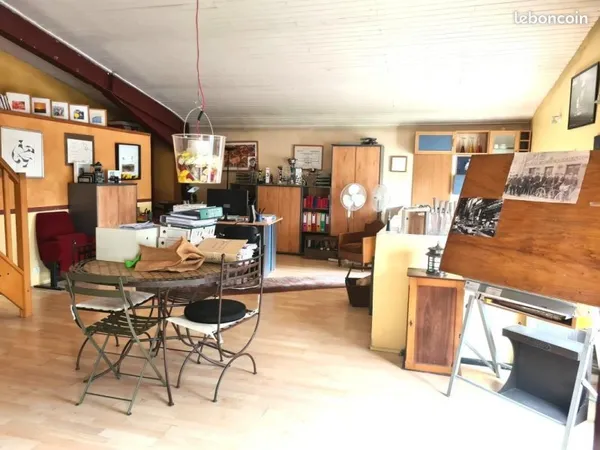 Bureau 86 m²