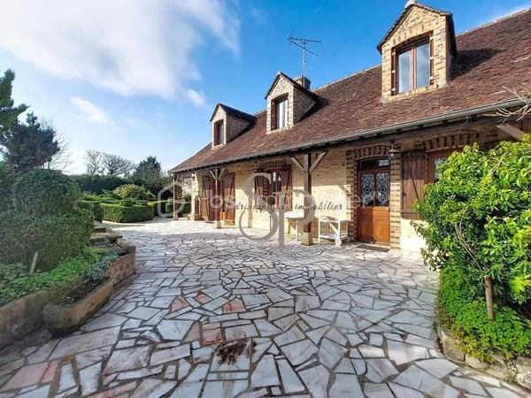 Maison familiale 7 pièces 4 chambres