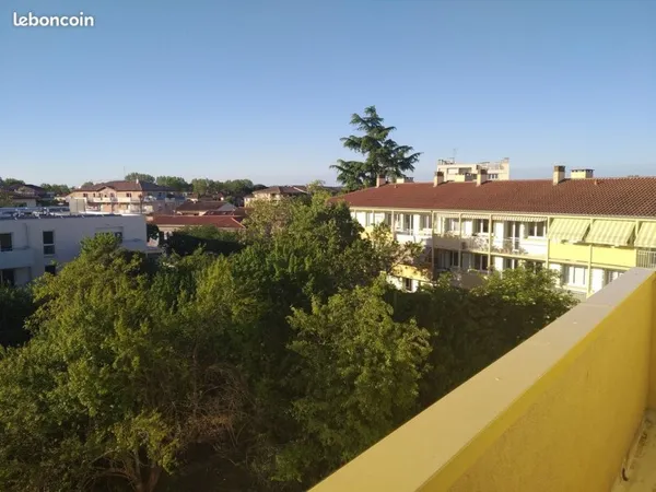 Loue appartement de 71m2 loi Carrez situé à Croix Daurade, rue d'Avranches