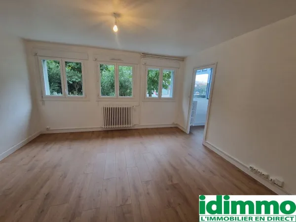 AUTERIVE - APPARTEMENT 4 PIECES - 76 M2