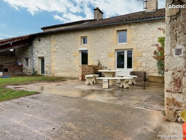 Maison 7 pièces 258 m²