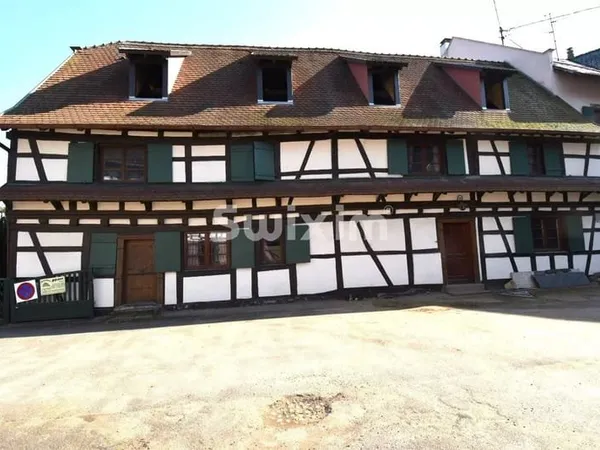 Appartement rez de jardin duplex 175m² habitables, cave, parking