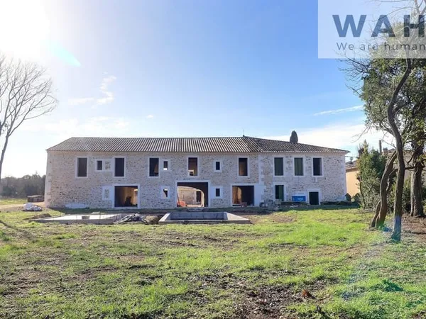 MAISON 5P 173,33 m2 dans RÉSIDENCE de STANDING 30250