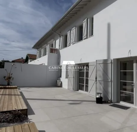 Vaste Maison Saint charles - larochefoucaud rénovée