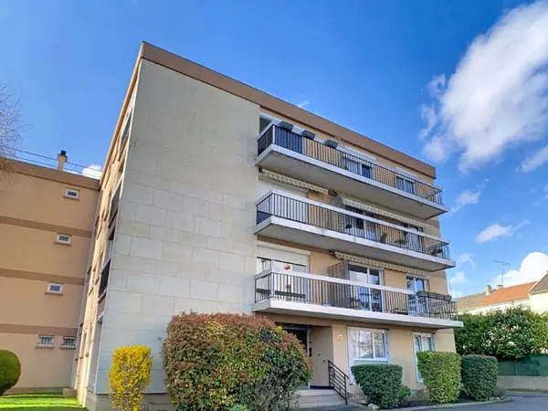 Appartement loué meublé - 2 pièces 46.02 m² à Soisy-sous-Montmorency - Proche gares et commerces