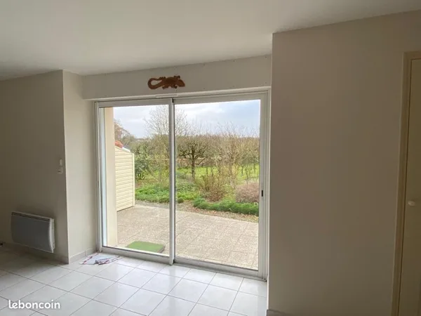 Maison à louer 88 m2 non meublée à Montbert - campagne