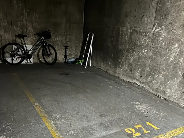 Loue parking 12m² Paris 12ème