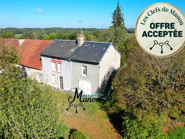 Propriété pierres à rénover dans hameau calme de FROMENTAL (87250)