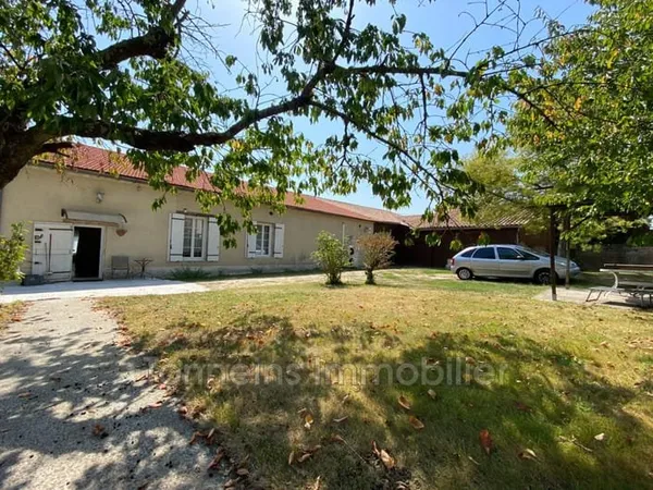 Maison 8 pièces 260 m²