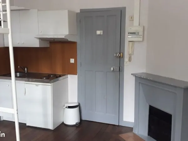 A louer studio indépendant 16m² -Quartier Hôtel Dieu