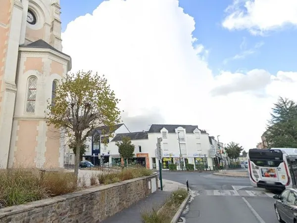 Local commercial 150m²
