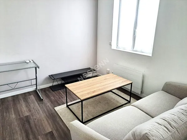 T2 MEUBLE AVEC COUR PRIVATIVE - SECTEUR COQUEBERT