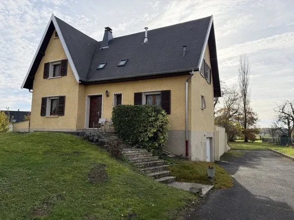 Maison 8 pièces 163 m²