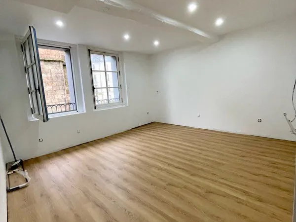 T2 meublé standing 35m² - Centre Parlement - Refait à neuf - Disponible 1er juillet
