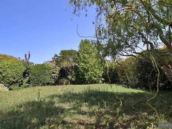 Terrain 631 m²