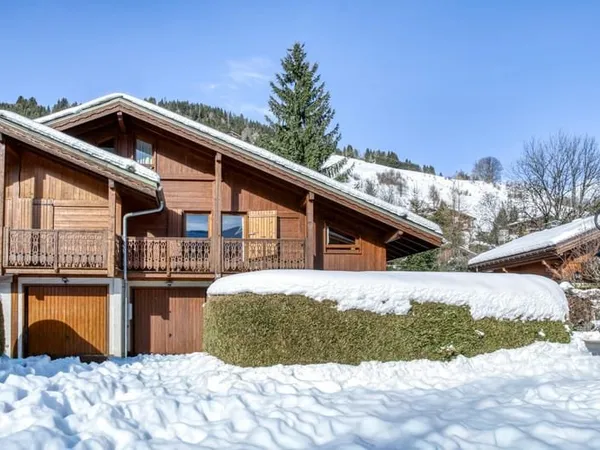 Proche centre, Chalet mitoyen de 5 chambres