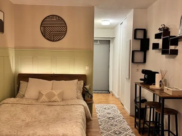 Perle rare, lumineux, paisible, confortable et surtout très accessible